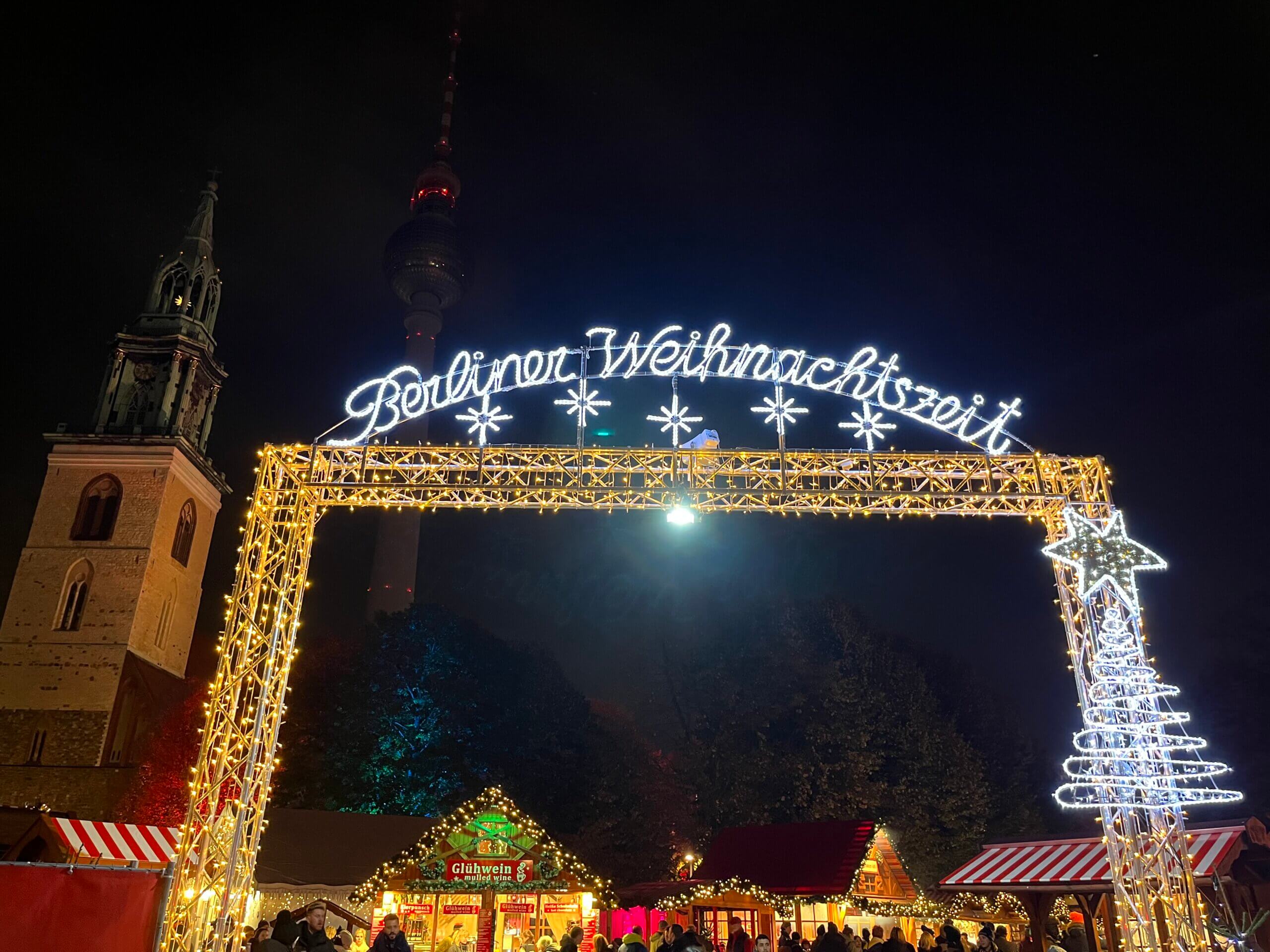 Weihnachtsmärkte, Eingang in Weihnachtsmarkt am Alexanderplatz
